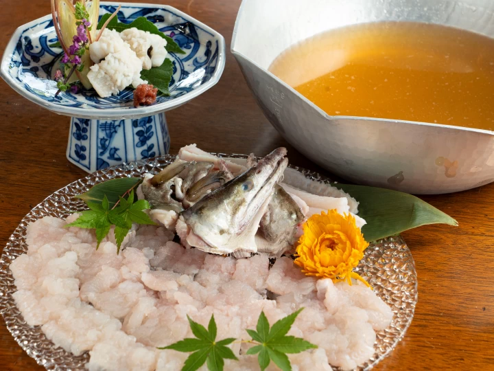 淡路島で“べっぴん鱧”を堪能！「海神人の食卓」で絶品はもすき懐石（期間限定）
