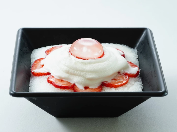 粉雪氷【いちご氷】