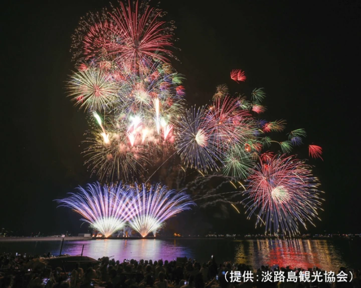 海の上から花火を堪能