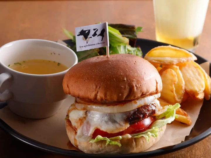 淡路島チーズバーガープレート