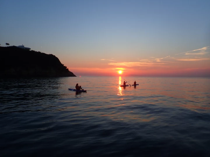 SUPの上から見る夕日