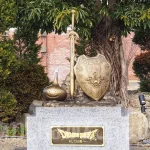 ドラクエファンの聖地「ドラゴンクエスト記念碑」（淡路島・洲本市民広場）