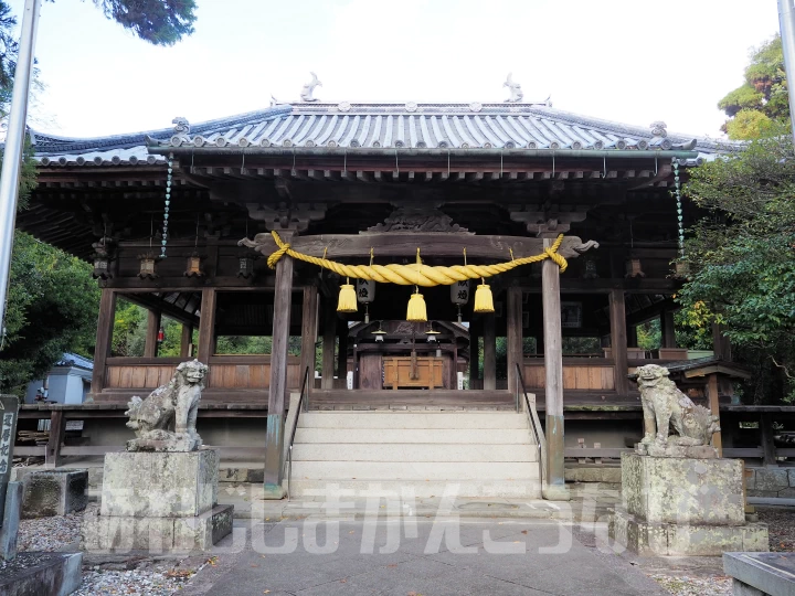福良八幡神社の拝殿