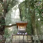 【岩戸神社】天照大神の隠れた巨石がご神体のパワースポット（千山千光寺すぐ近く）