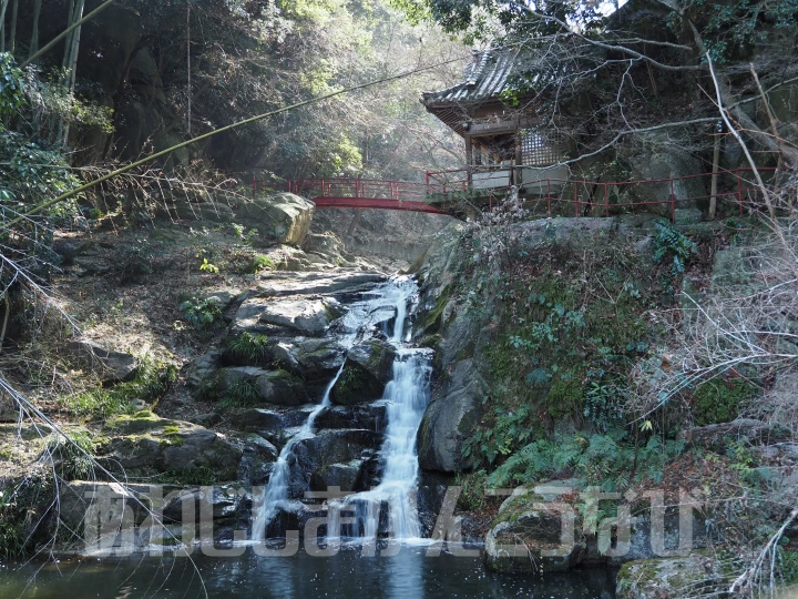 【夫婦滝（草香の不動滝）】不動明王を祀る淡路島の穴場パワースポット