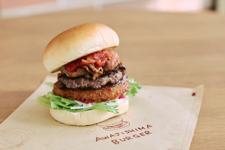 「オニオンビーフバーガープレミアム」
