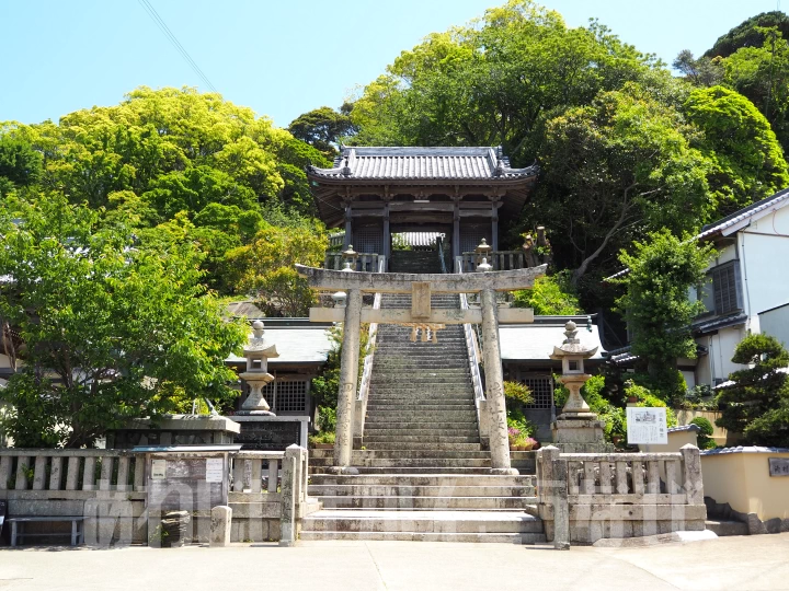 沼島八幡神社
