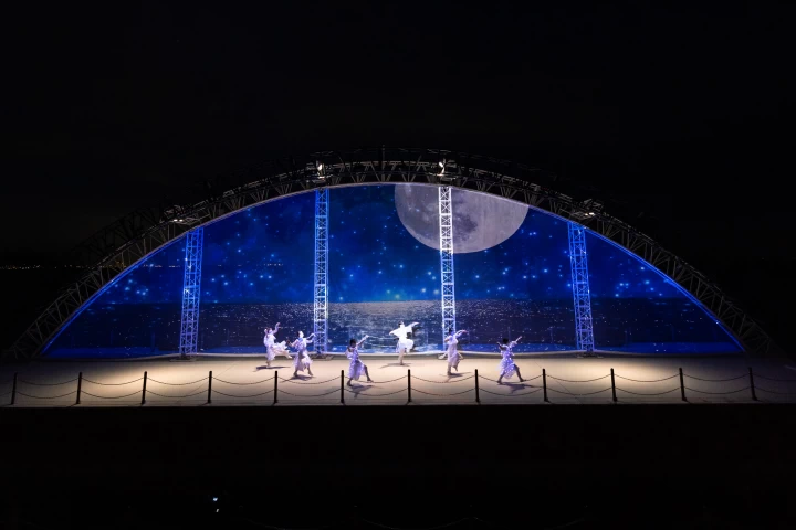 海上ステージパフォーマンス