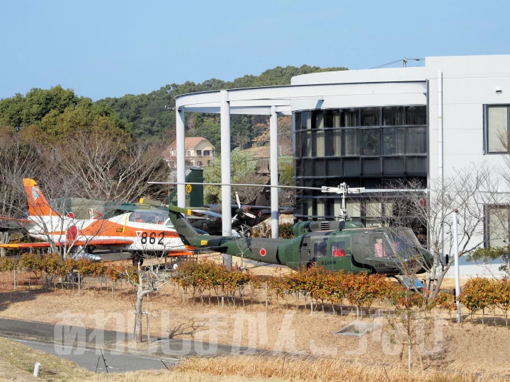 ミツ精機「翼の広場」航空機展示場で自衛隊航空機を見学（淡路市下河合）